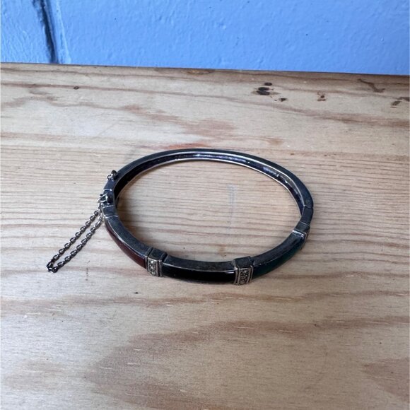 Silver Bangle Bracelet Red Green Stone Inlays & Safety Chain - Picture 2 of 10